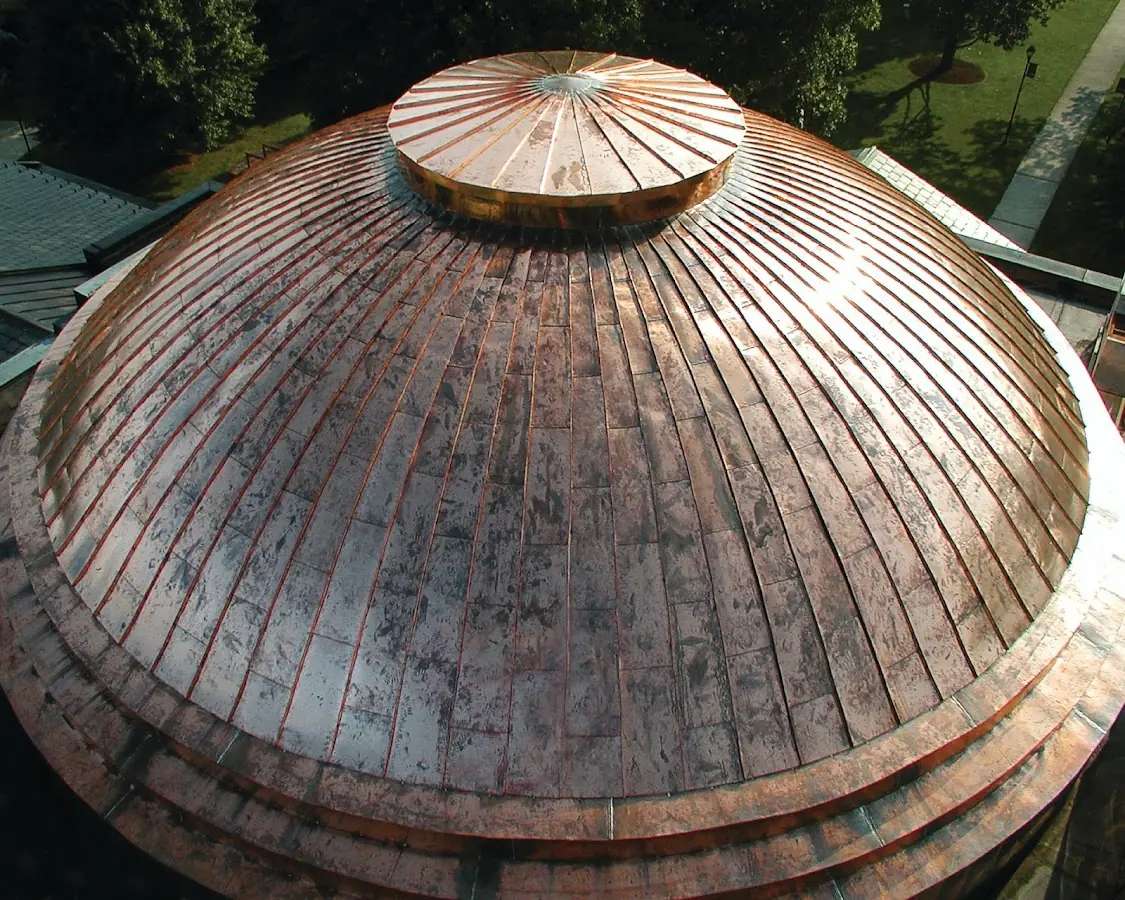 Craftsman Roofing crew installing a new roof in Clyde Hill